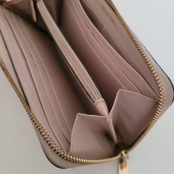 MICHAEL KORS Pink Star Leather Zip Around Wallet Large Clutch 8x4 Logo Classic - Picture 7 of 11